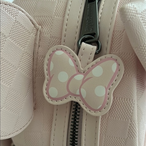 Loungefly Minnie Mouse Checkered Texture Mini Backpack - Picture 2 of 8